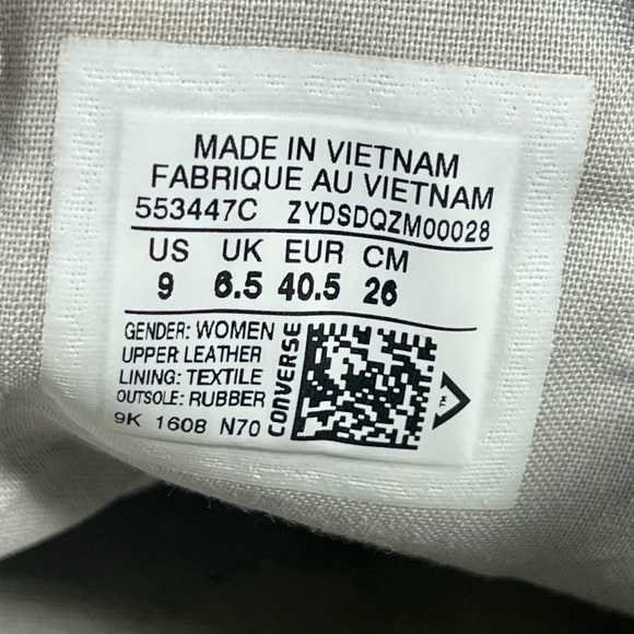 Converse CTAS Silver Metallic Lace Up Sneakers Women's Size 9 - Picture 10 of 10